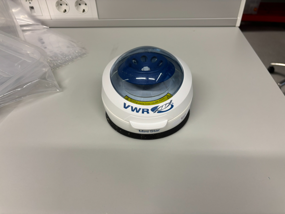 Image of VWR Mini Star Mini Centrifuge
